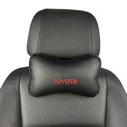 Подушка под шею черная с вышивкой 